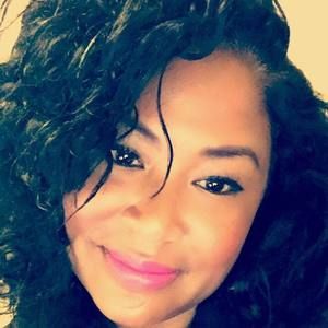 Meet your Posher, Stella